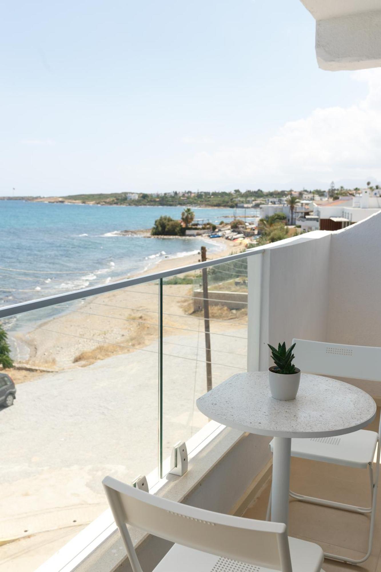 Hotel Azure Bay Ayvaryara Exteriér fotografie